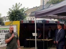 Eröffnung am Rathaus