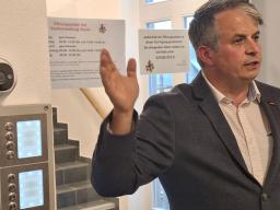 Eröffnung am Rathaus