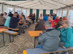 Eröffnung am Rathaus