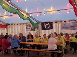 Fackelumzug mit den Friedebachern