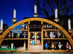 Schwibbogen anschieben 2025